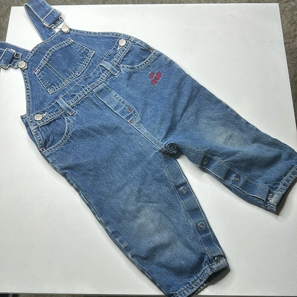 24m Vintage Bum denim overalls with snap legs excellent conditio🍓